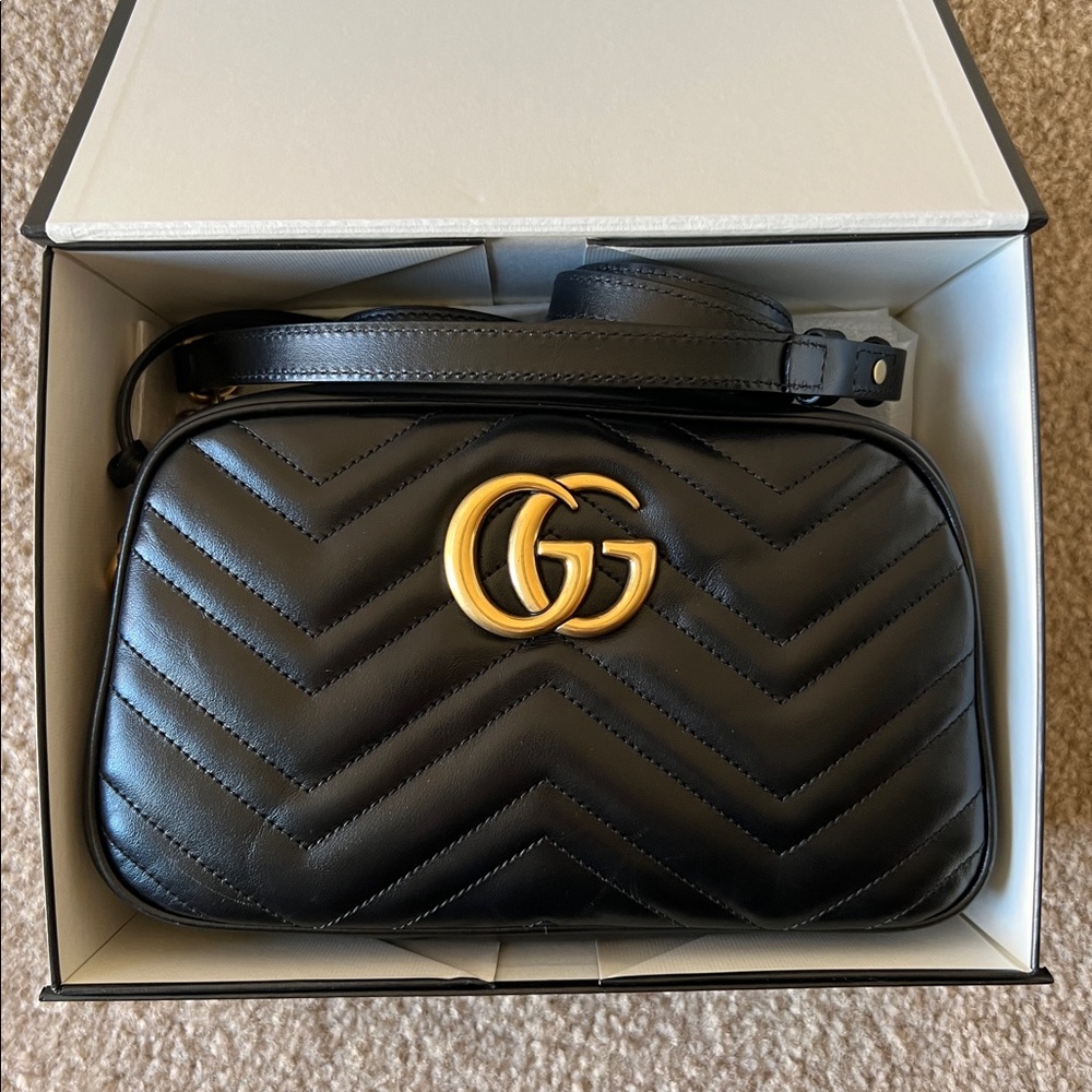 GG Marmont small matelassé shoulder bag